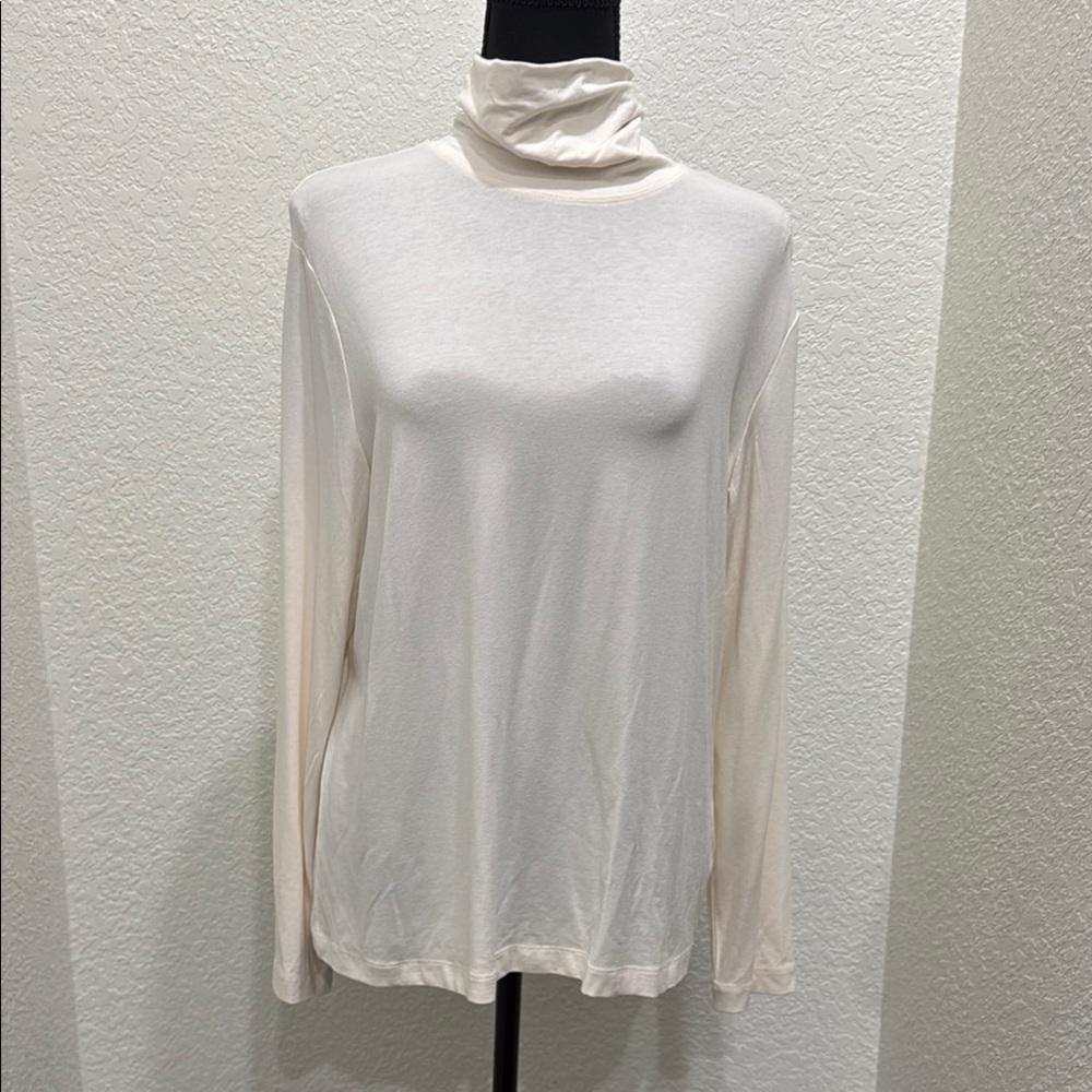 NWT Chico's Cream Turtleneck Long Sleeve Tee